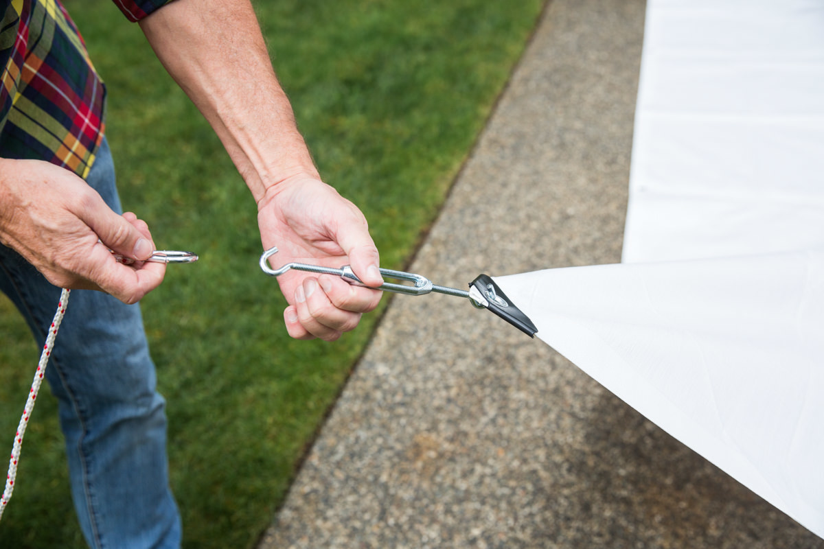 attach loop to tarp hook