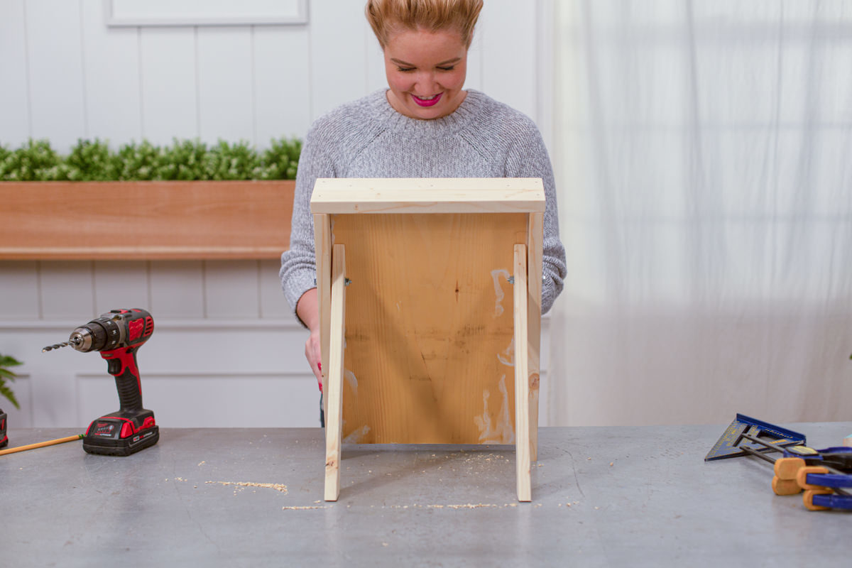 add wooden legs add wooden legs