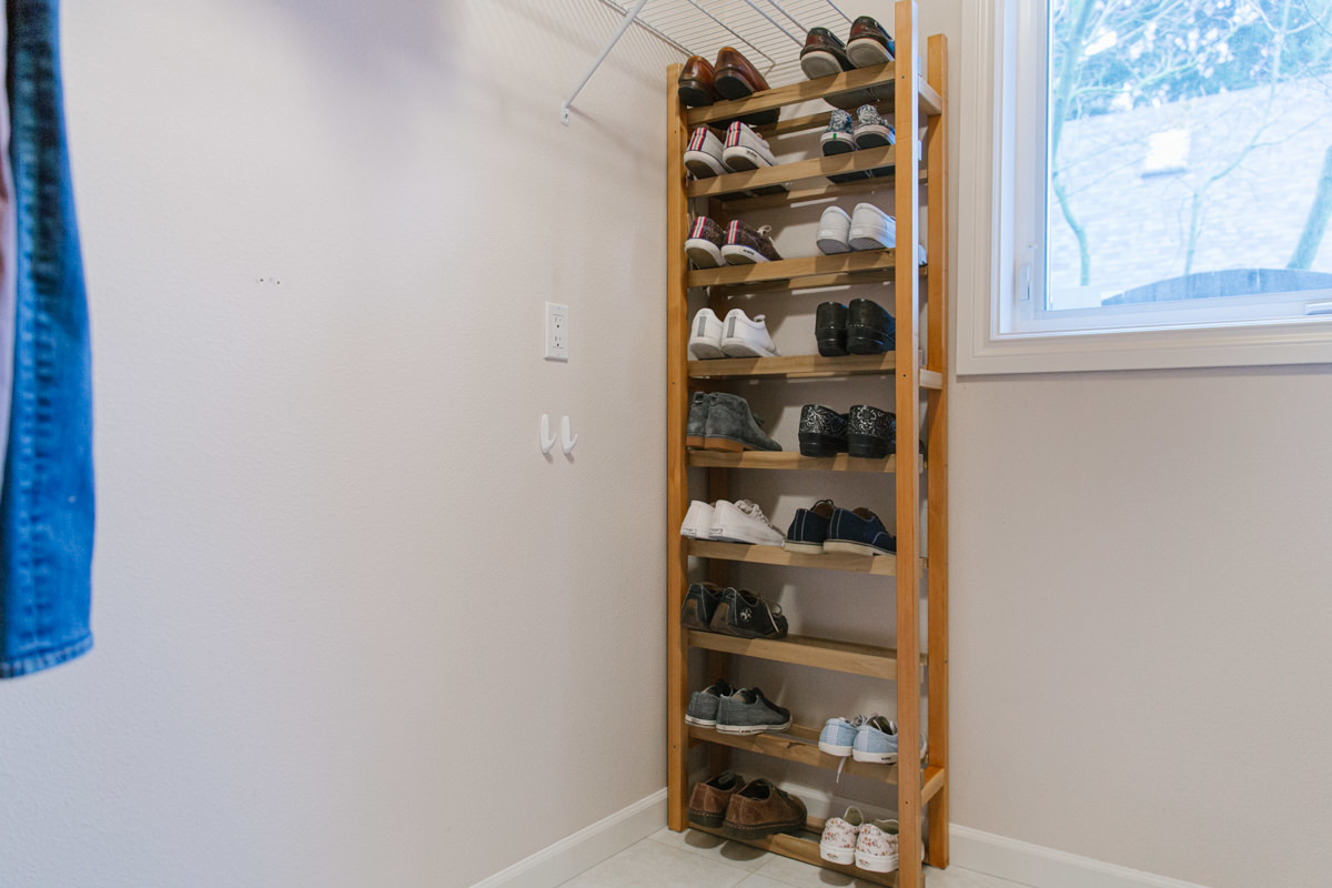 DIY Vertical Shoe Organizer