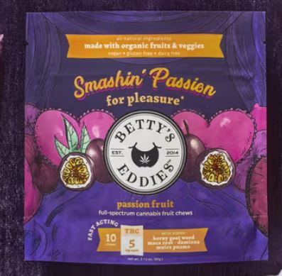 Betty's Eddies | Smashin' Passion Fruit Chews | 50mg product photo