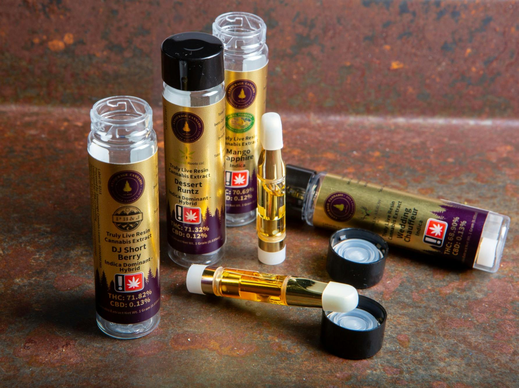 Entourage Cannabis: Meat Breath - - Entourage