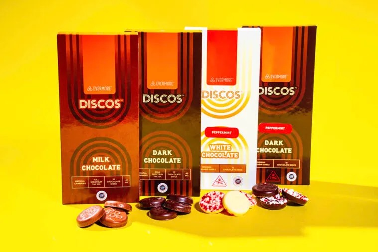 Evermore Discos 100mg White Chocolate with Cookies & Cream Topping 10ct