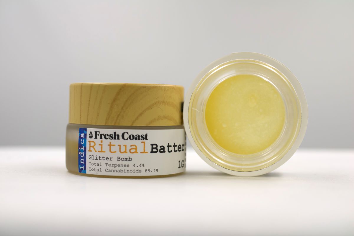 FRESH COAST RITUAL - GLITTER BOMB - BATTER