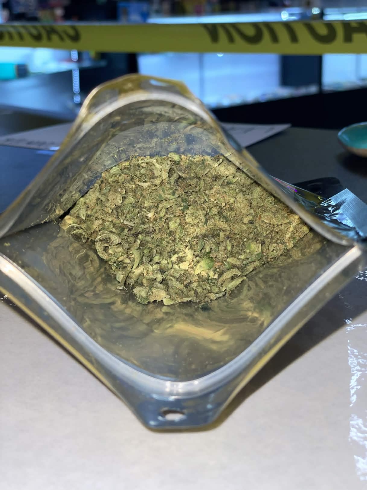 Blue Zushi | Shake/Trim Prepacked | 28g | Indica