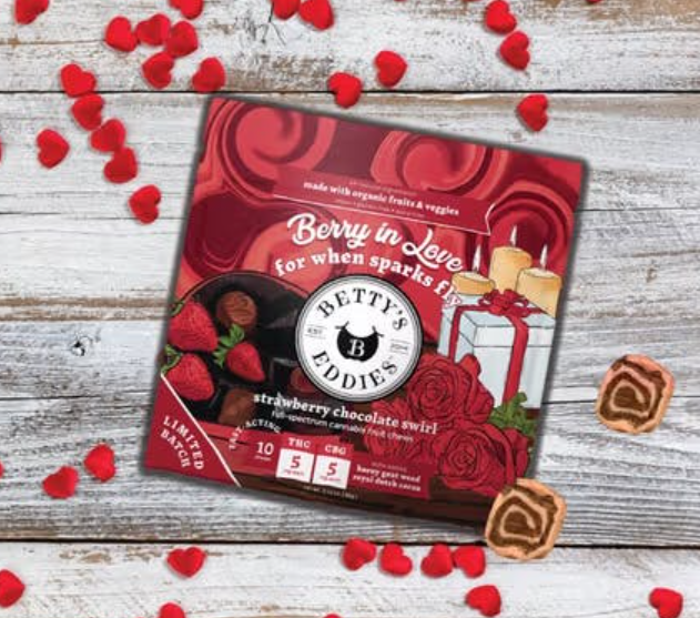 Strawberry Chocolate Swirl | Soft Chews | 50mg