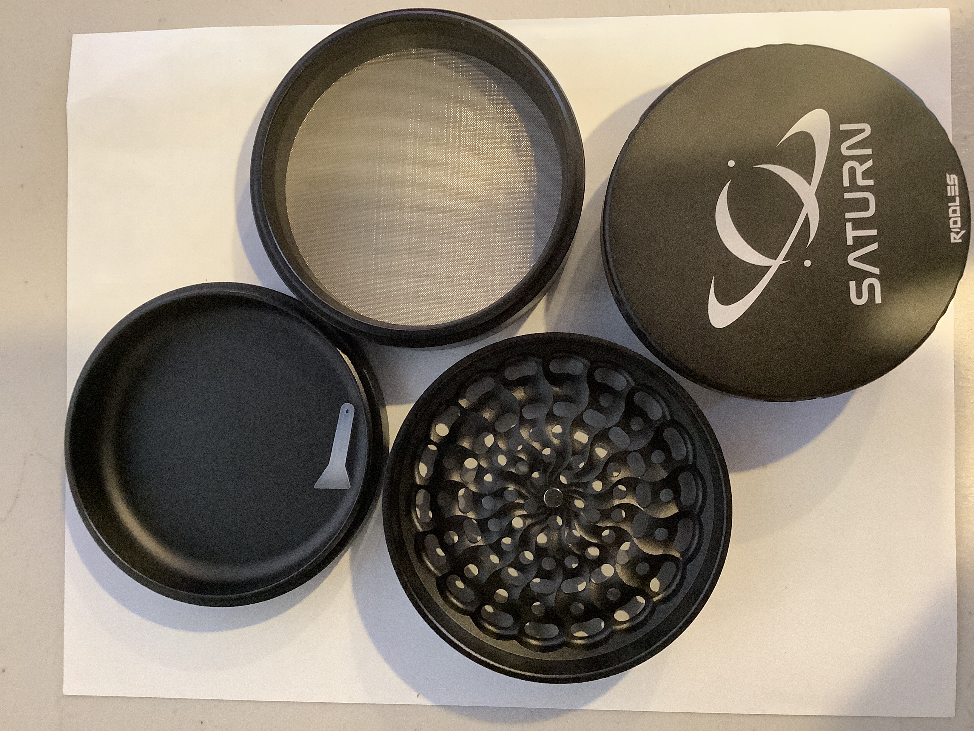 100mm Grinder Assorted Colors Paraphernalia