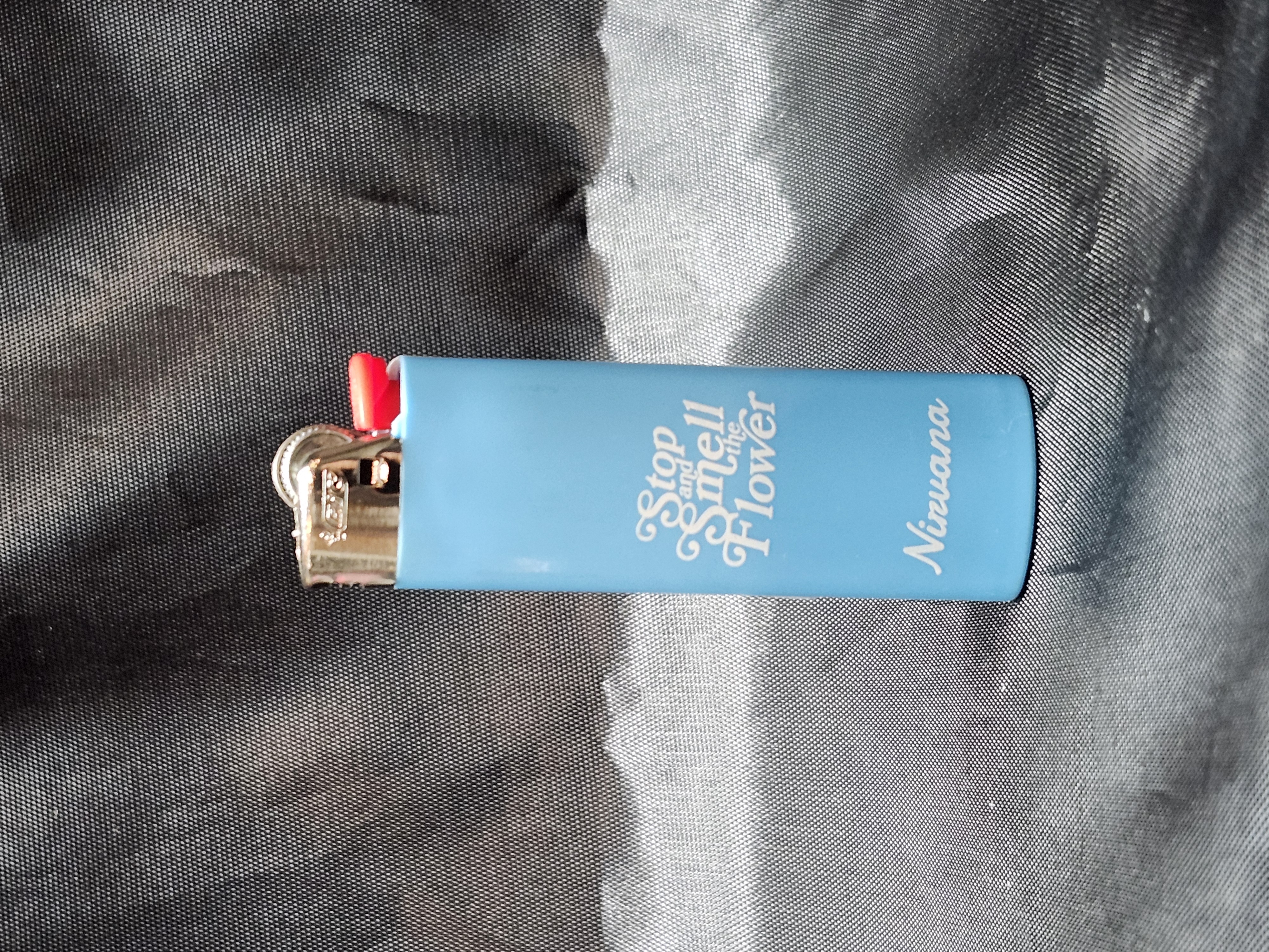 Bic - Stop & Smell The Flower Lighter - Light Blue