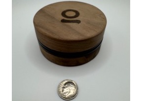 Ongrok 2-Piece Walnut Grinder