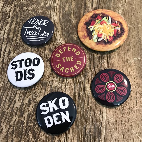 The NTVs Collector Buttons - Stoodis