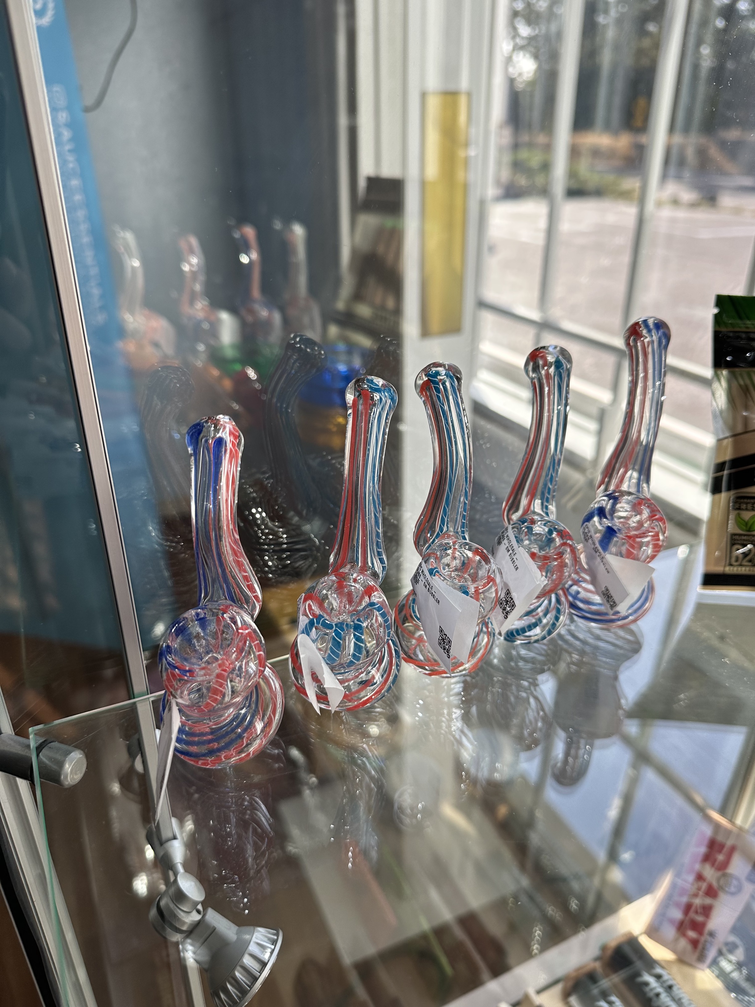 EPIC WHOLESALE - GLASS - SM BUBBLER *PRIZE
