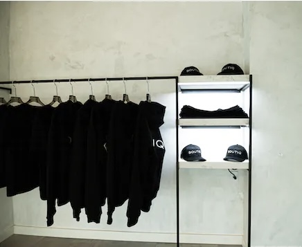 Embroidered Sweatshirt Black L