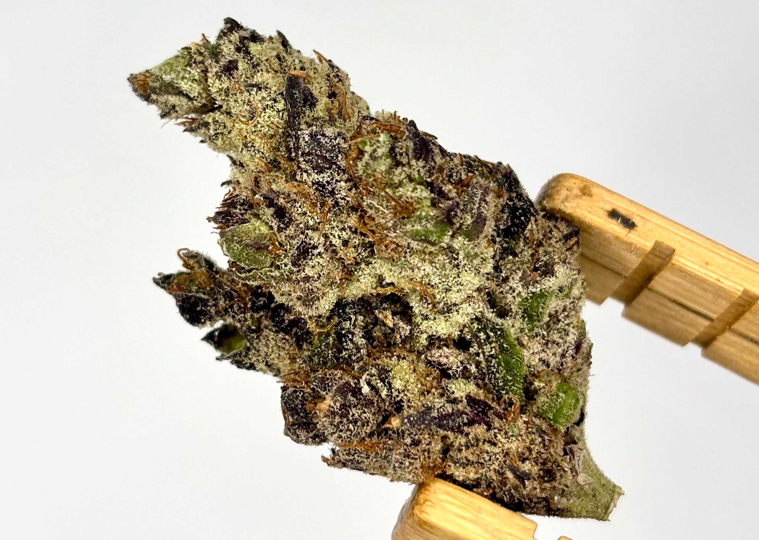 TruSmoke | Thick Strawberry Goo (smalls) Bulk Flower | Yellow Tier