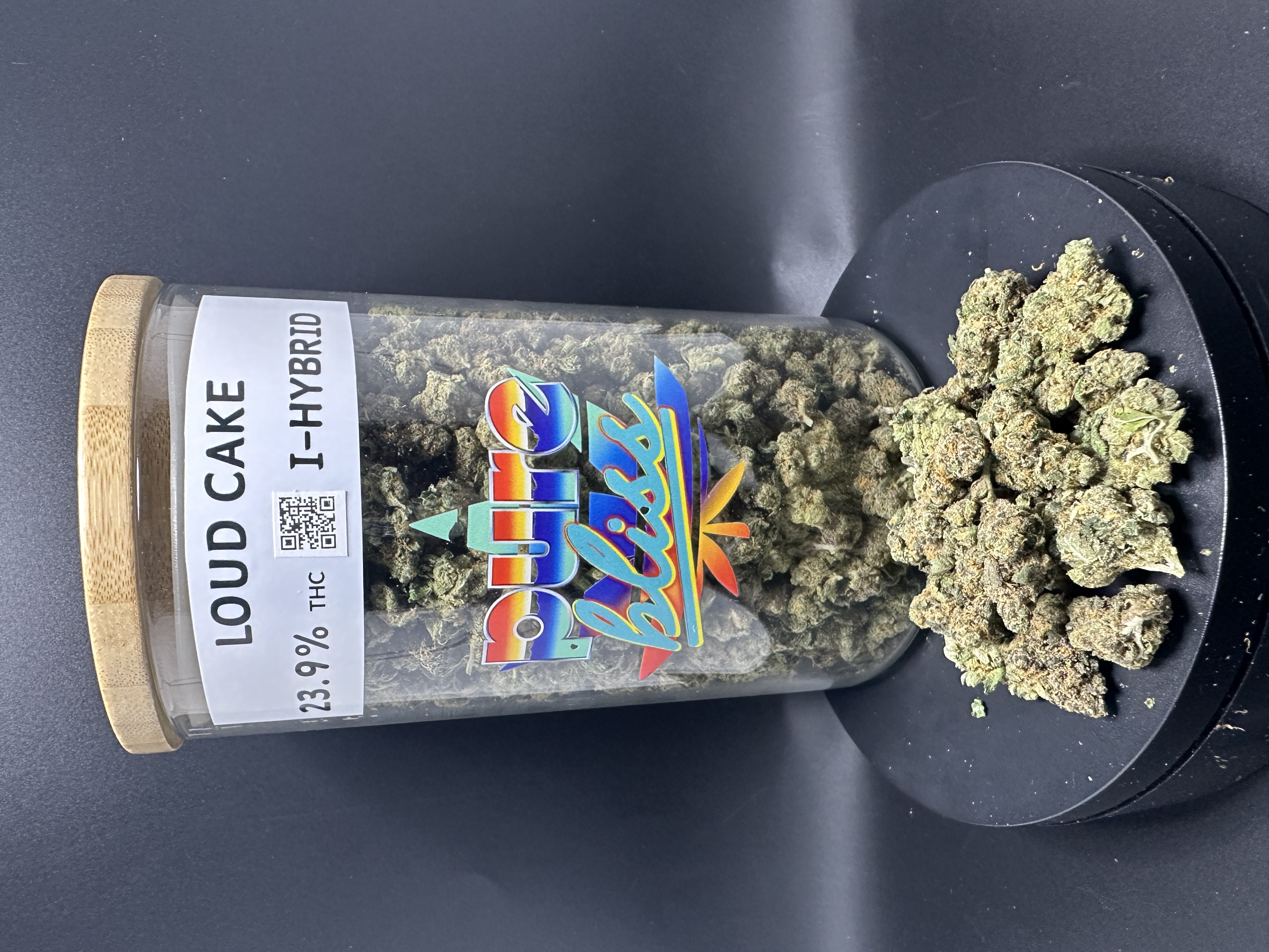 Pure Bliss Farms - Flower - Bulk - Loud Cake - 1oz in Tea