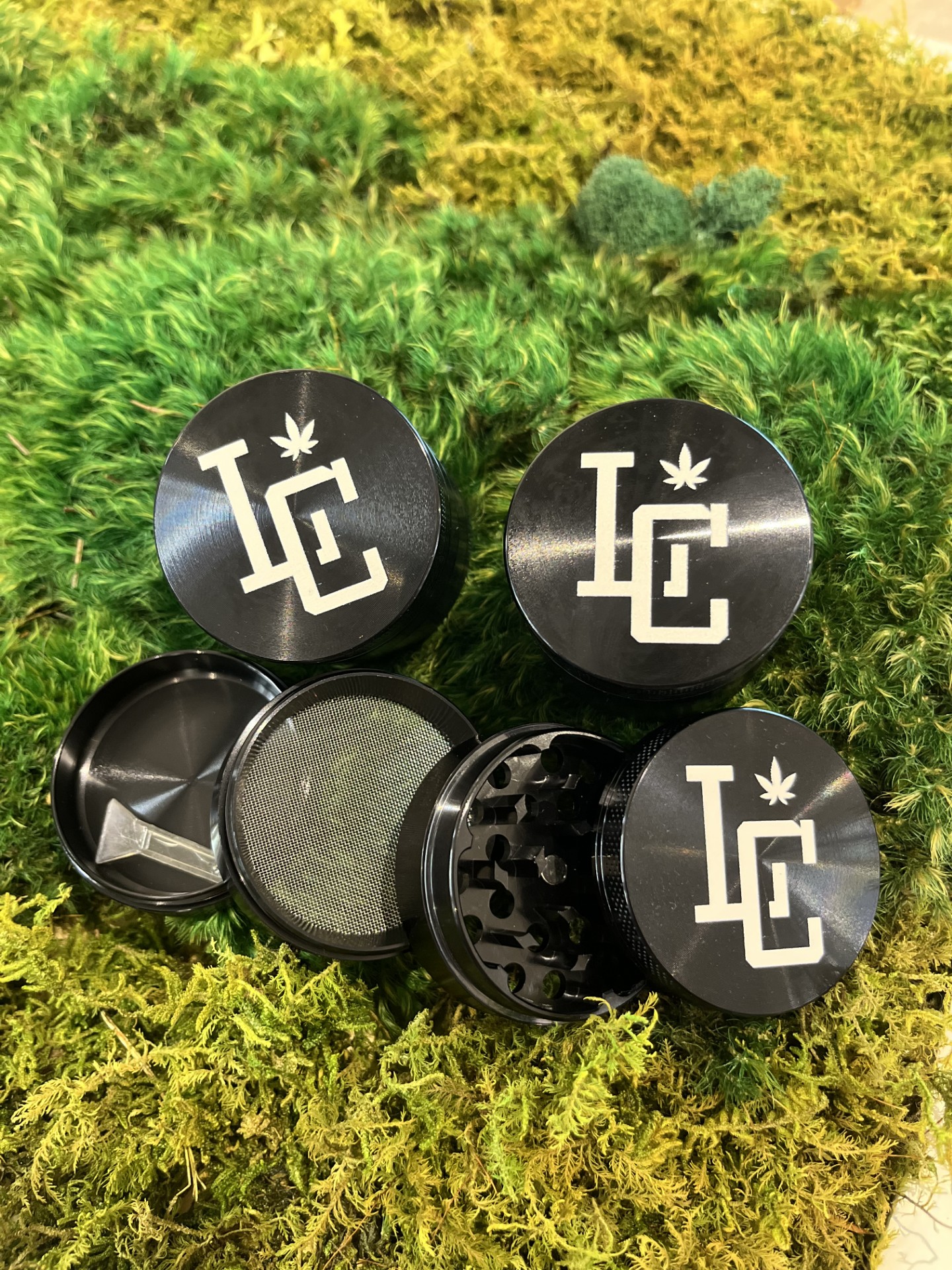 Liberty 4 Piece Grinder | Black
