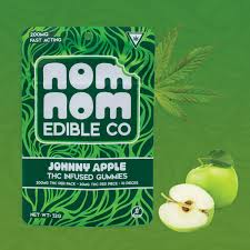 NOM NOM | Regular Johnny Apple Gummies 200mg