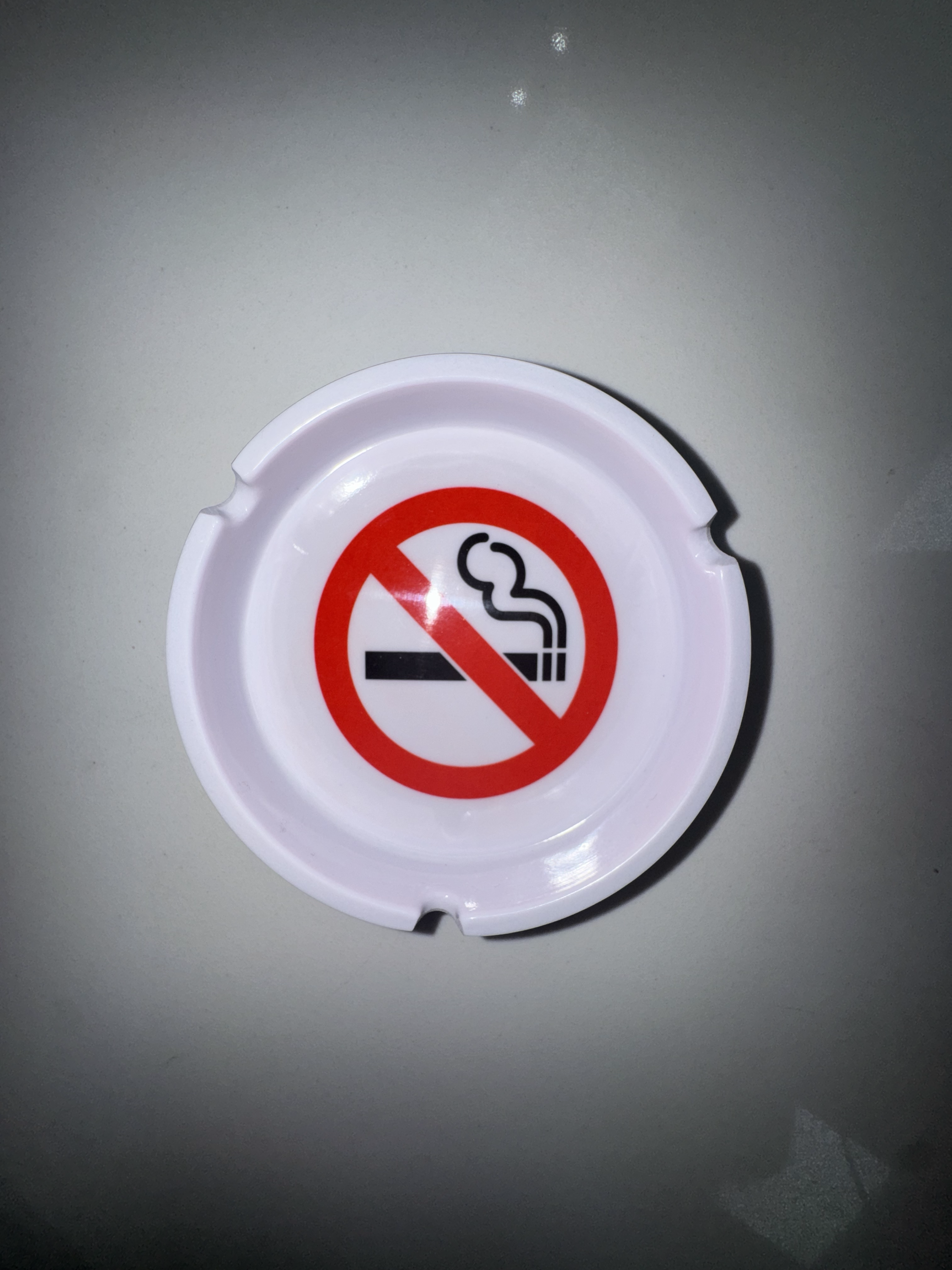 Ashtray | No Smoking