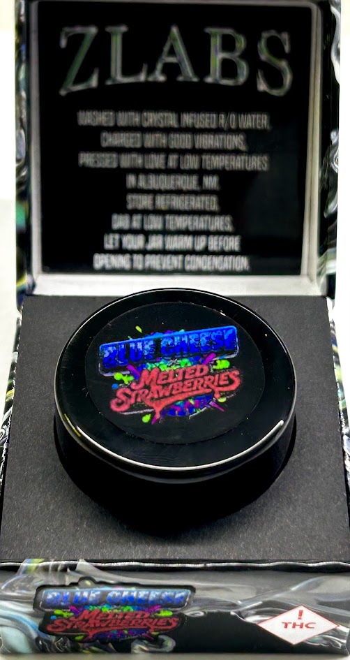 Melted Strawberries Blue Cheese 90u