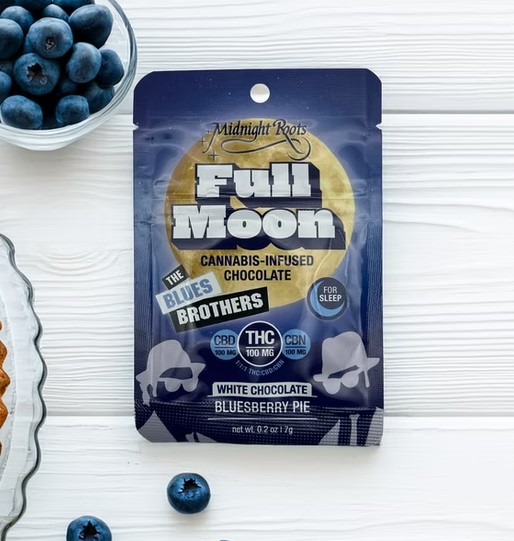 MIDNIGHT ROOTS | FULL MOON | BLUESBERRY PIE | 200MG | THC:CBD:CBN | CHOCOLATE
