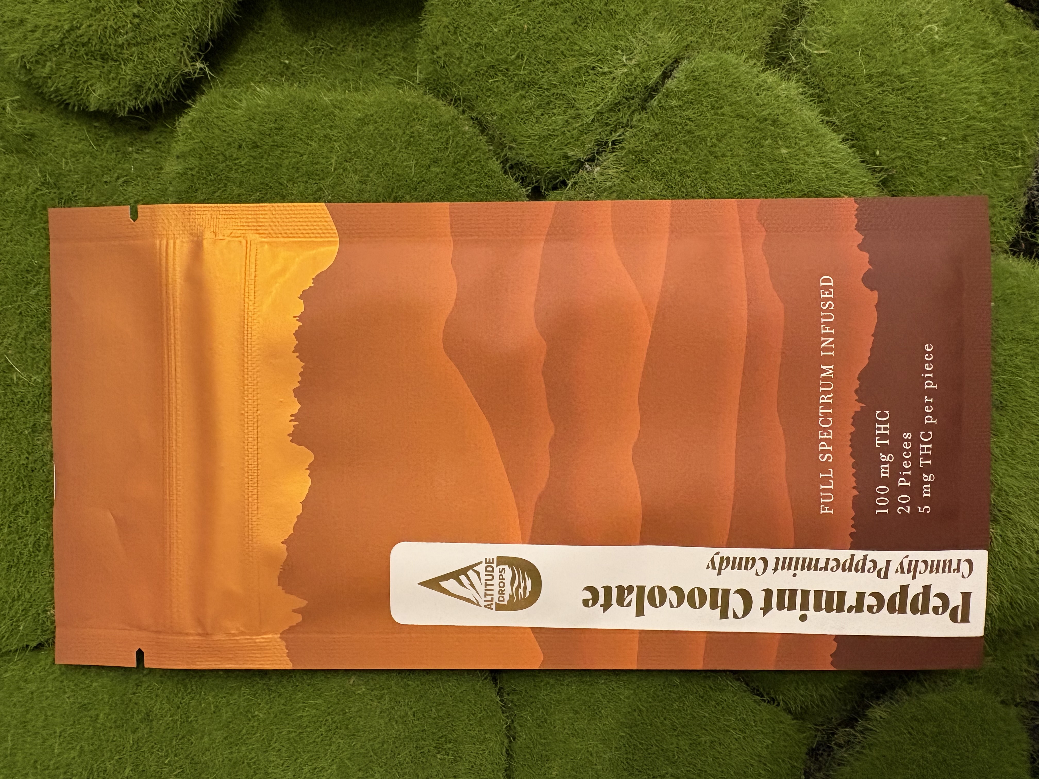 100mg Edible Pack | Dark Chocolate Peppermint Crunch | Altitude Drops