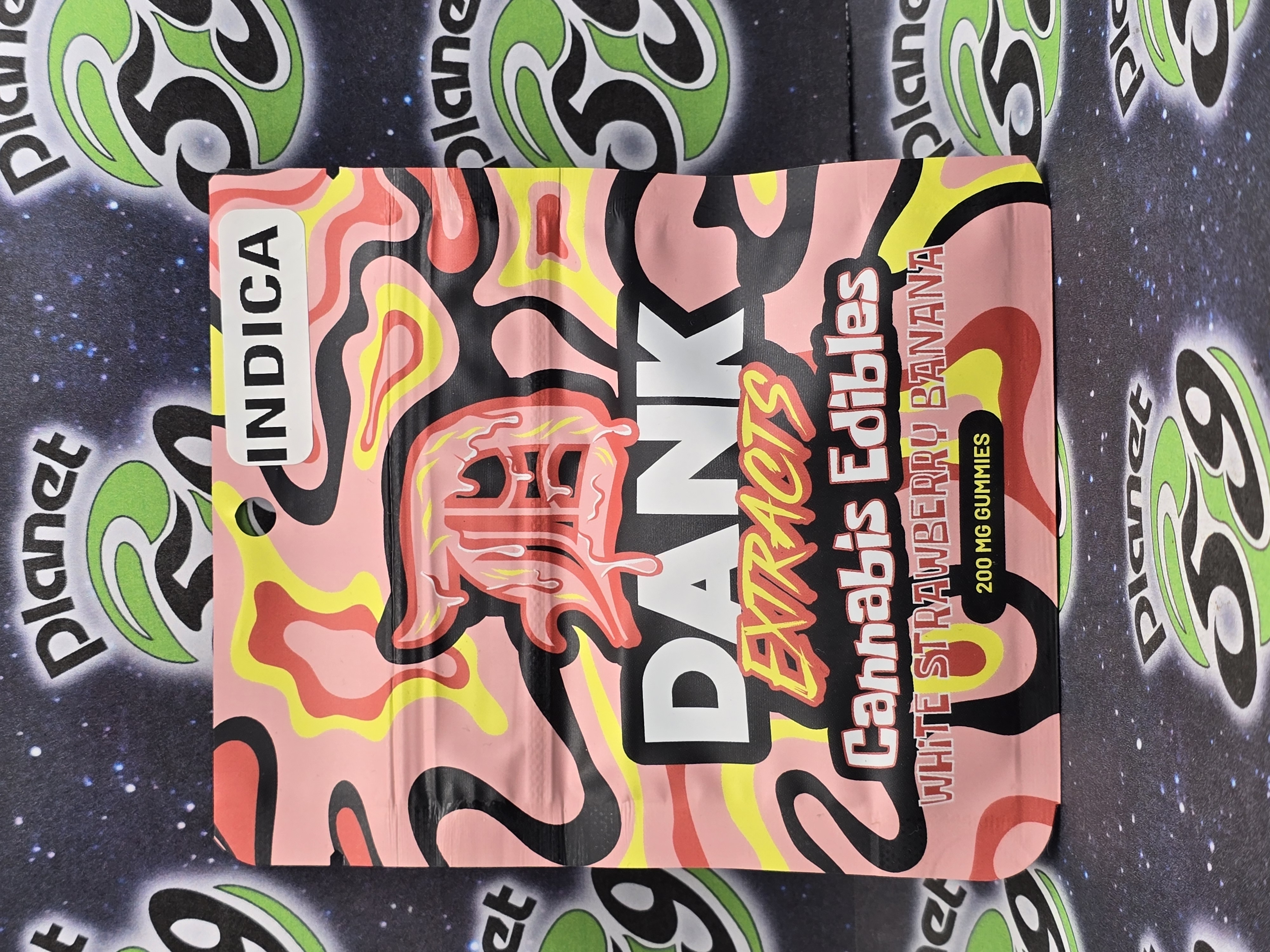 Strawnana Gummies