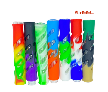 SirEEL 3.5" OG Glass Chillum w/ Silicone Cover product photo