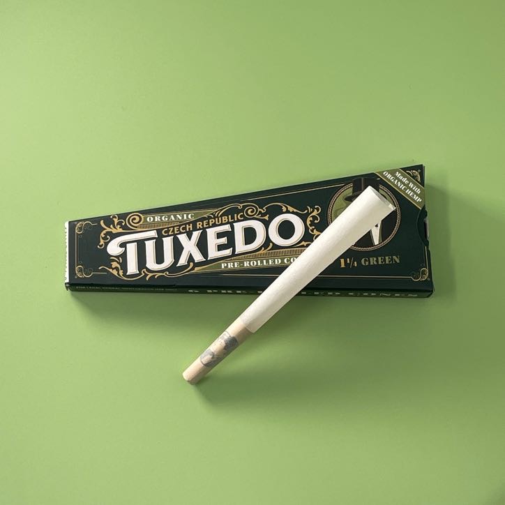 Tuxedo - 1 ¼  Organic Cones 6-Pack (Green)