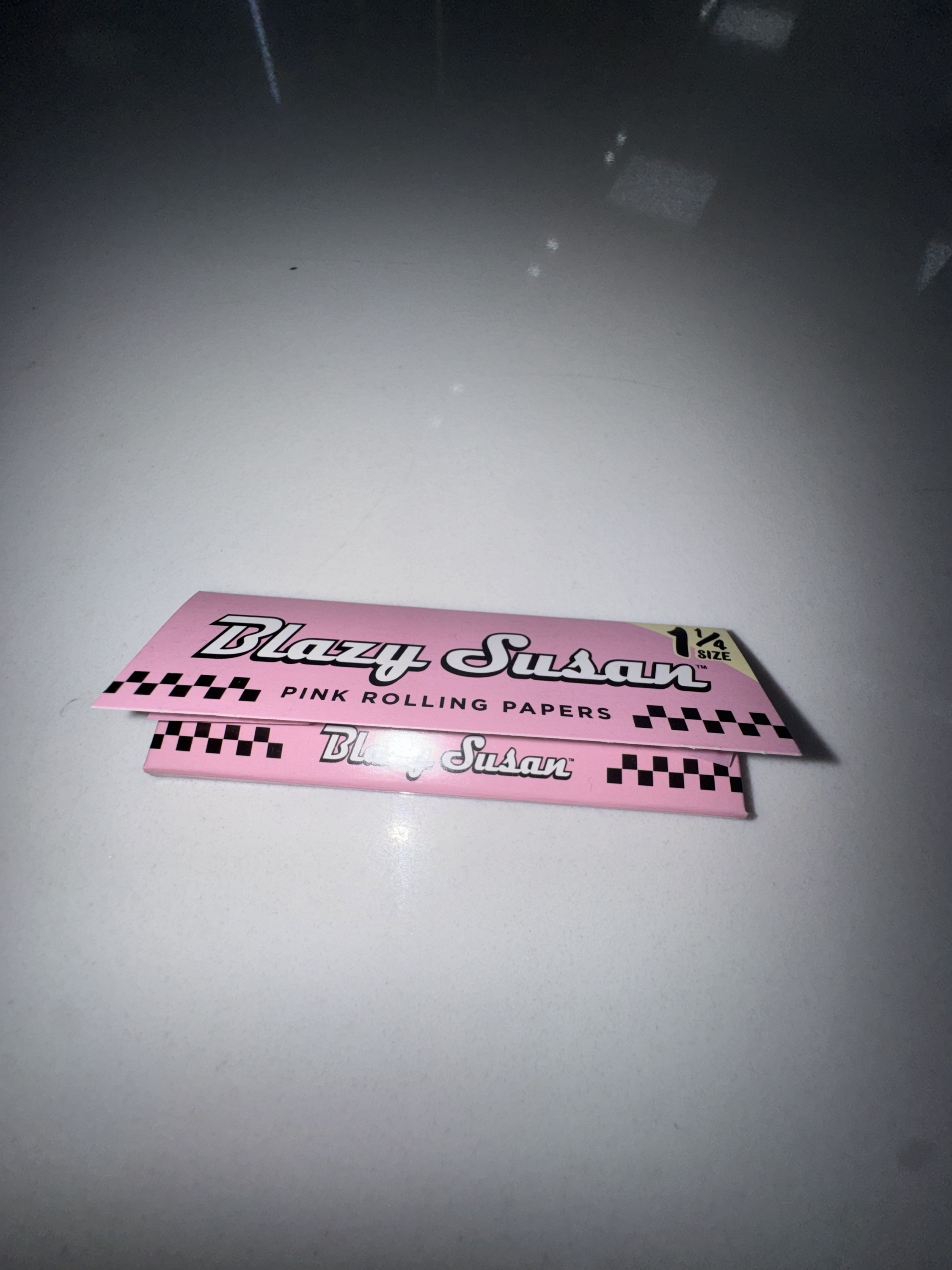 Blazy Susan | Papers | Pink 1 1/4