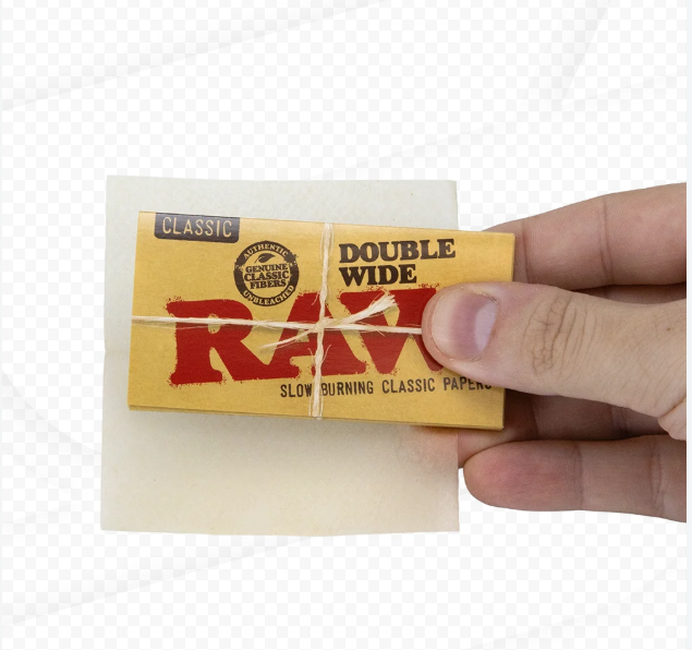 RAW - Classic Double Wide Rolling Papers (50 Leaves per Pack) product photo