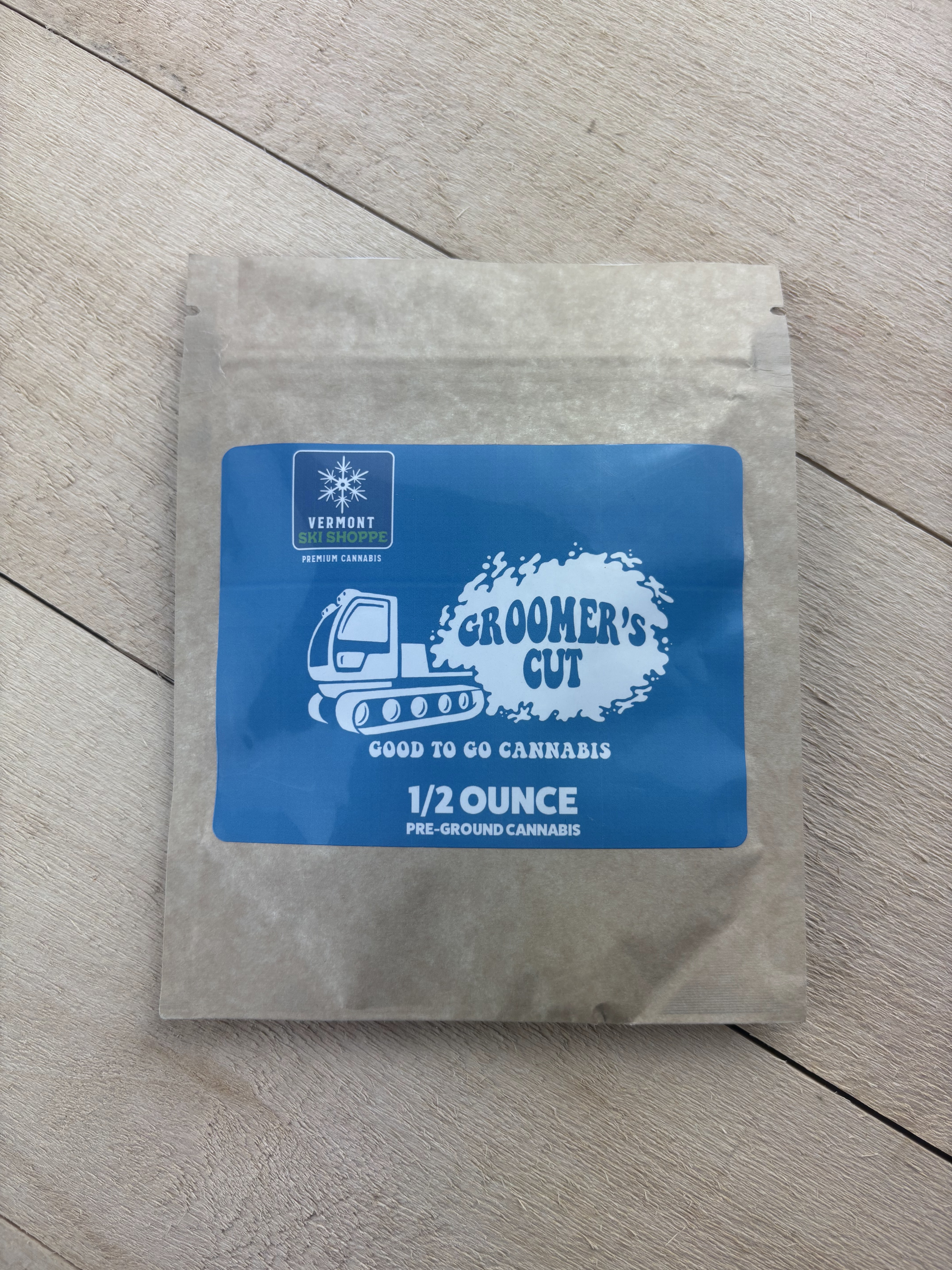 Groomers Cut Banana Daddy Flower