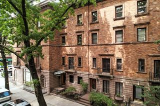 Bob Dylan Lived in This $3M Harlem Townhouse for Over a Decade
