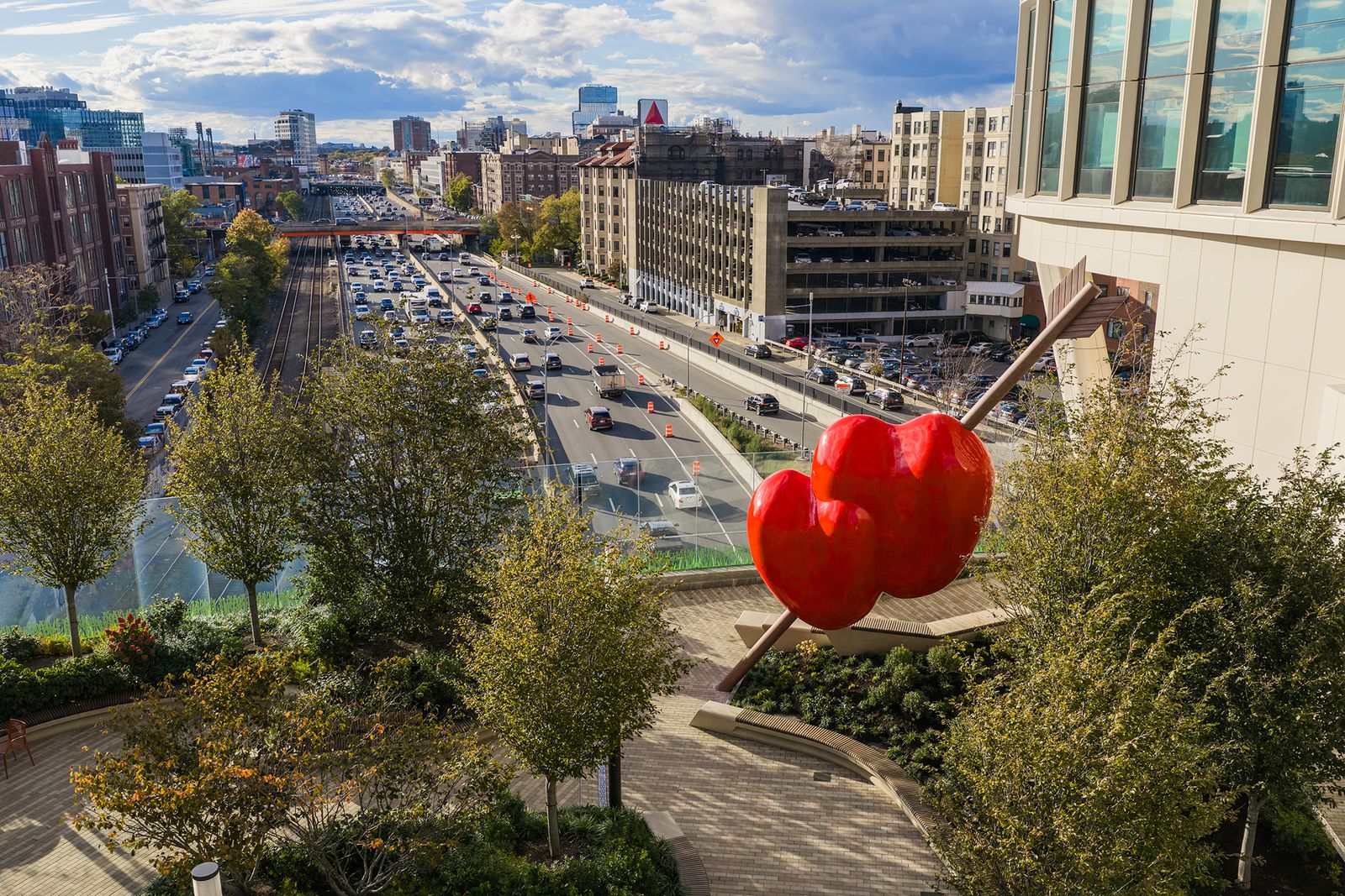 Lucy Chadwick, the founder of Champ Lacombe, Pesce’s longtime gallery, helped spark Pesce’s idea to turn the lamp into a public sculpture, which first appeared in Paris in 2023. It was one of their final projects together before he died in 2024. 