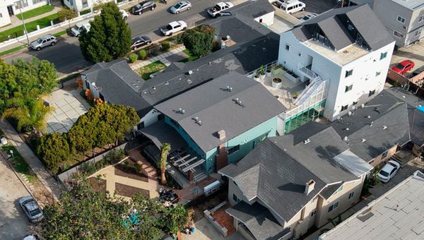 The Steps on St. Andrews, another project by Holos Communities in Los Angeles.