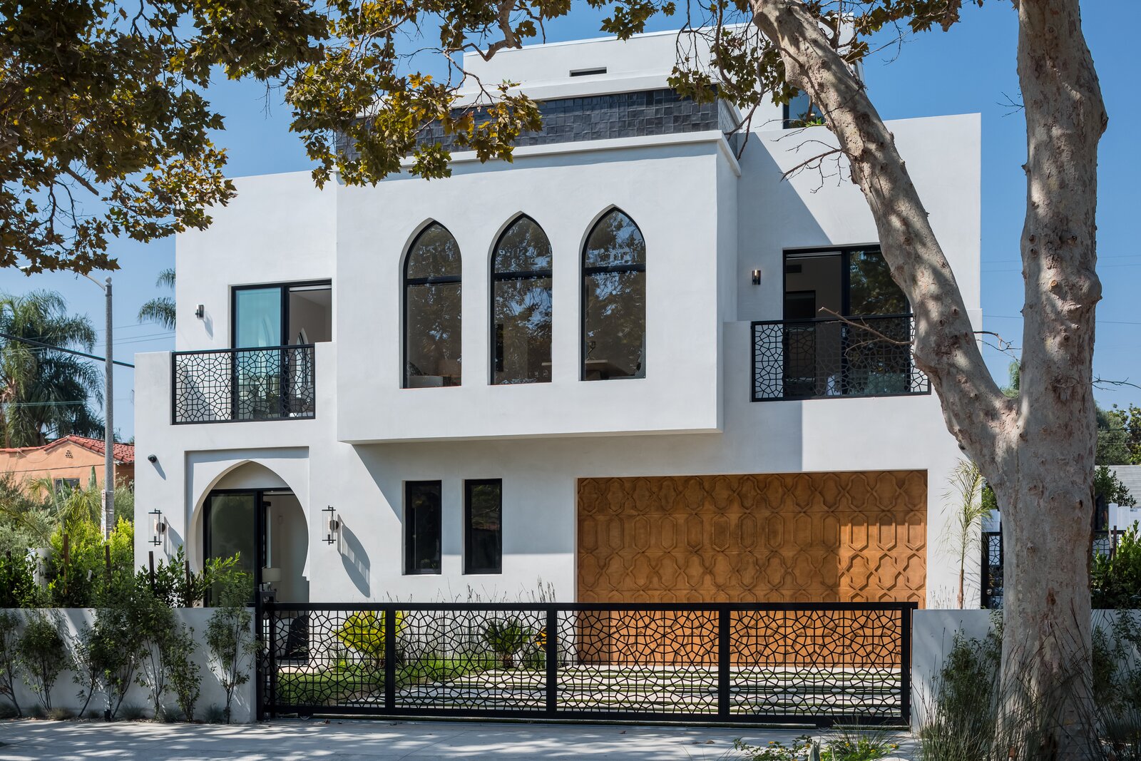 8255 Oakwood A MoroccanStyle Mansion in the Middle of West… Dwell