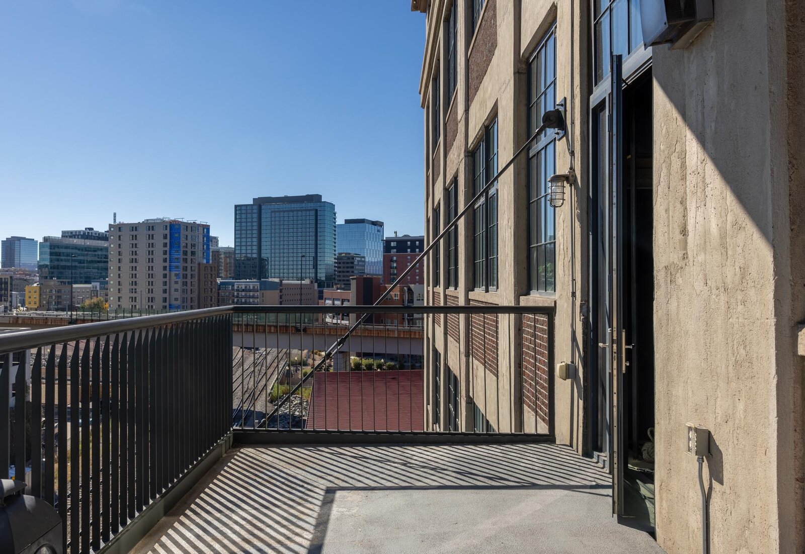 Photo 9 of 27 in Flour Mill Loft by Fantastic Frank Dwell
