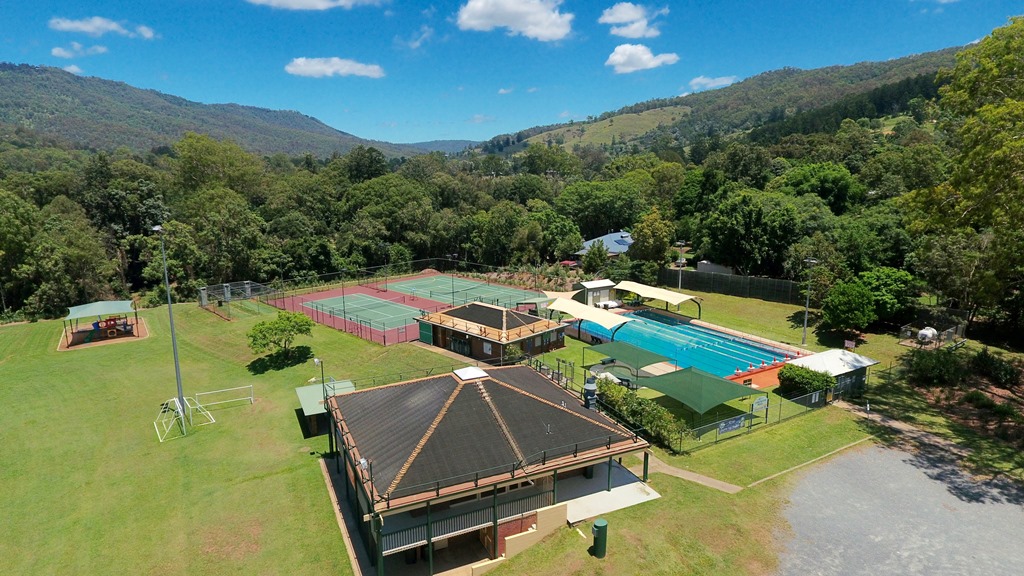 Loving the Country Environment (Tenants parent) 7.11.2018