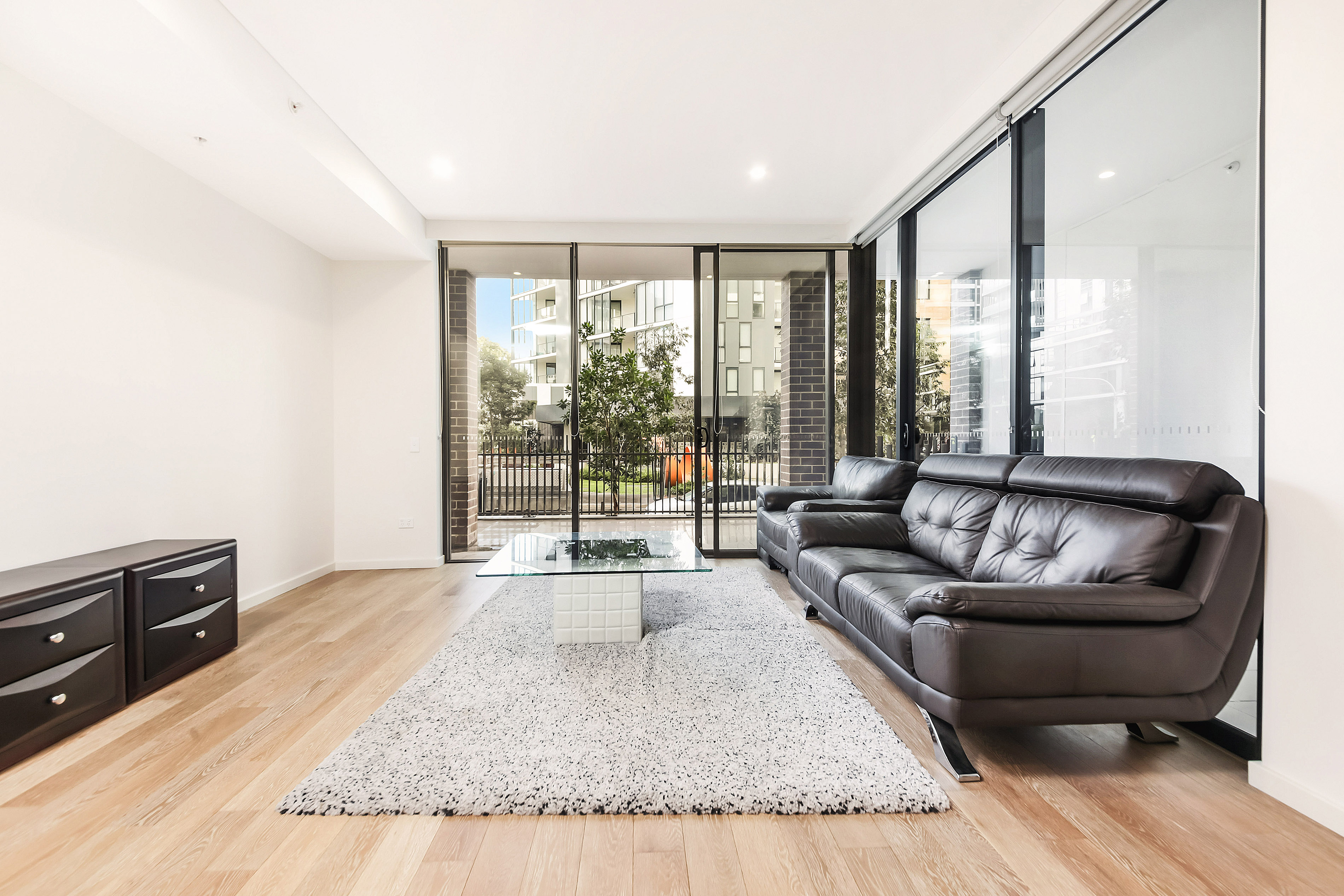 010C / 1 Muller Lane, Mascot