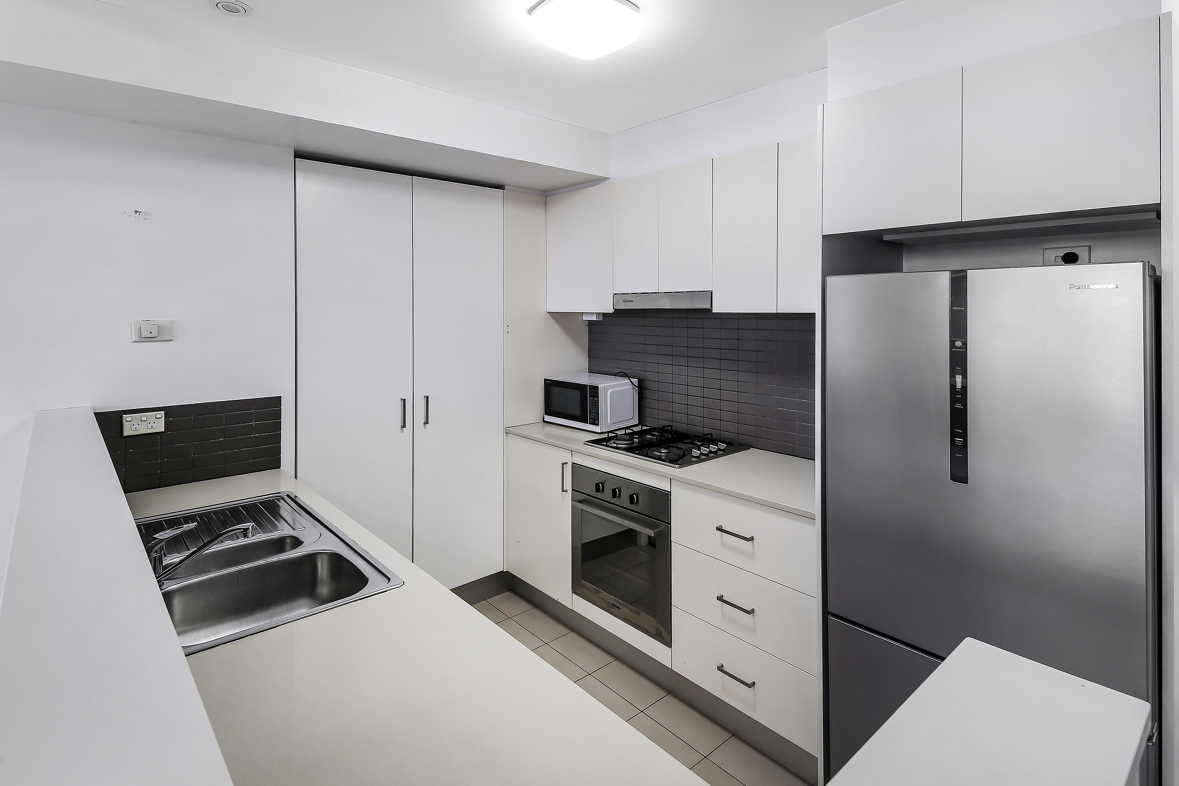 16 / 5 Lusty Street, Wolli Creek