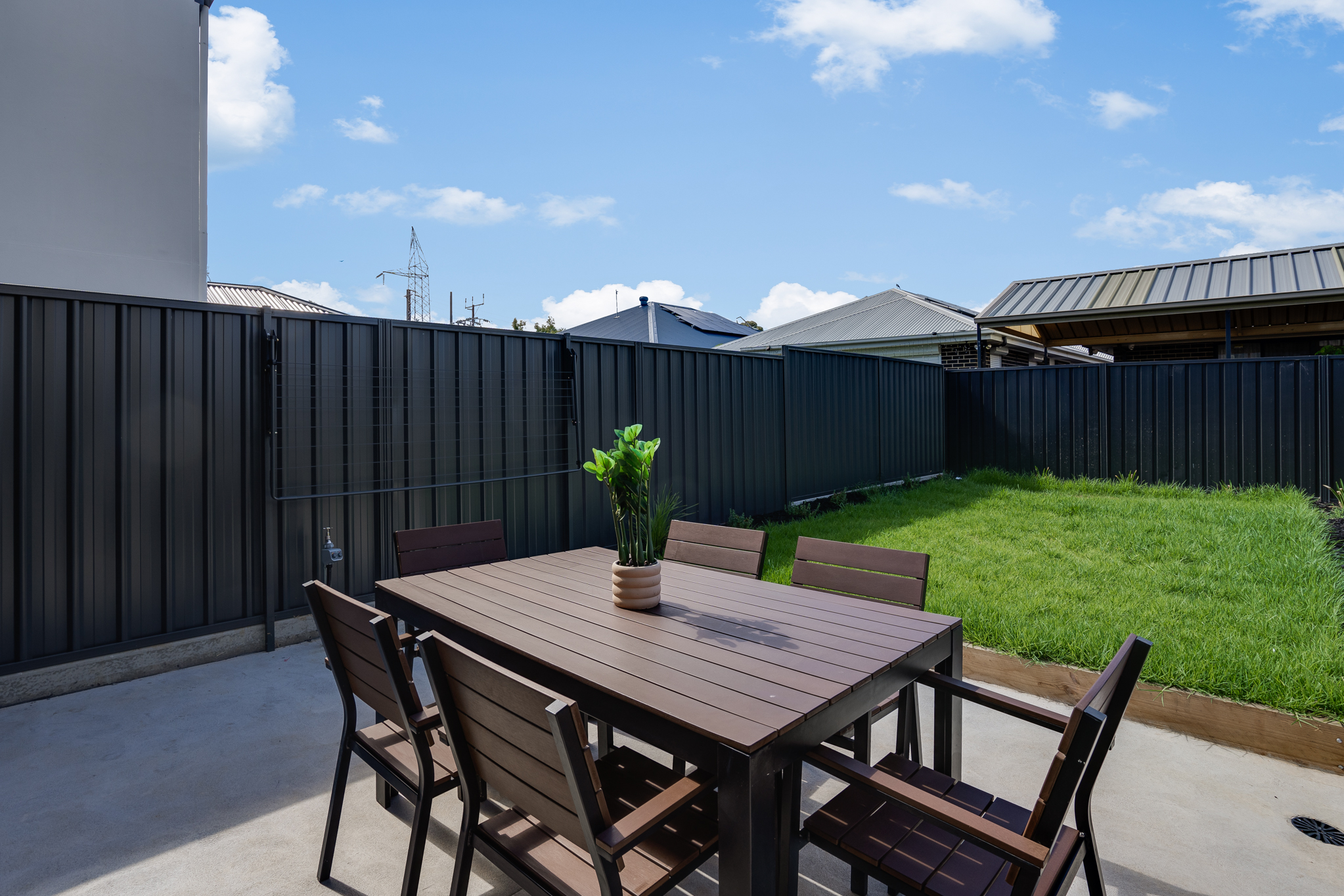 12 Beatrice Walk, Mansfield Park
