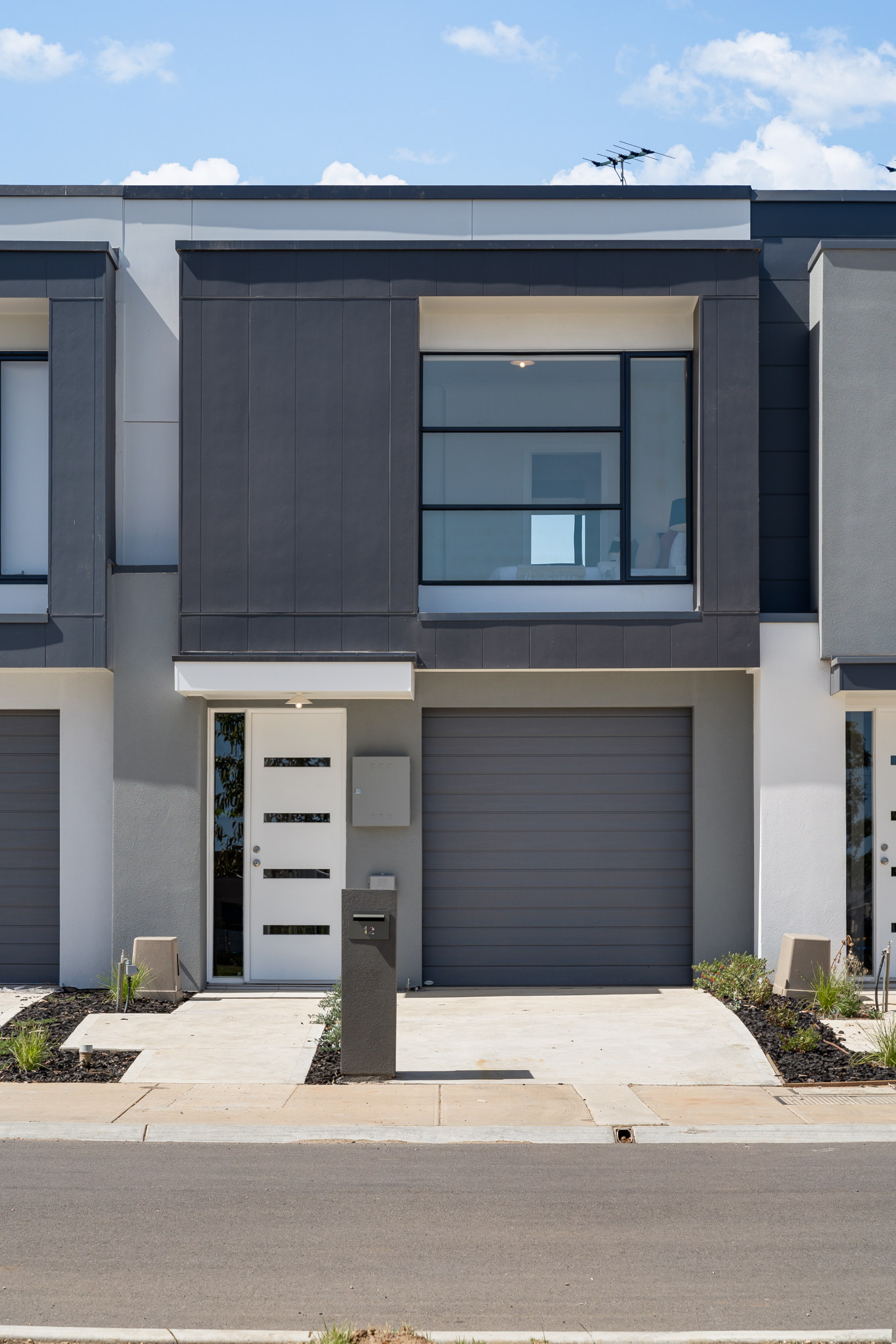 12 Beatrice Walk, Mansfield Park