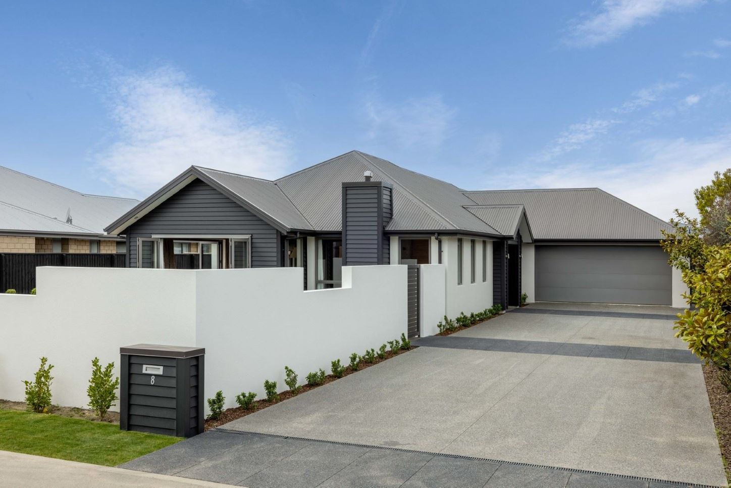 SPACIOUS FAMILY SANCTUARY - Main Photo