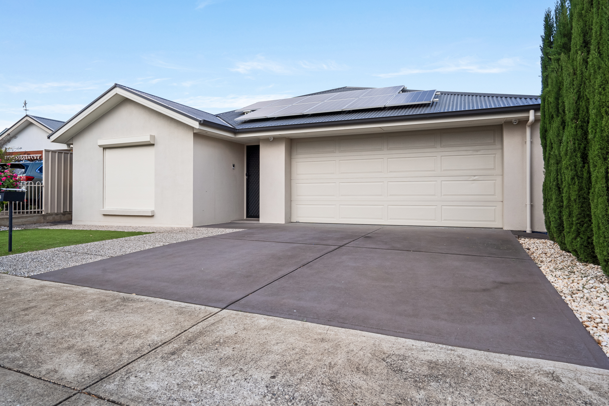 14 Winston Court, Northfield