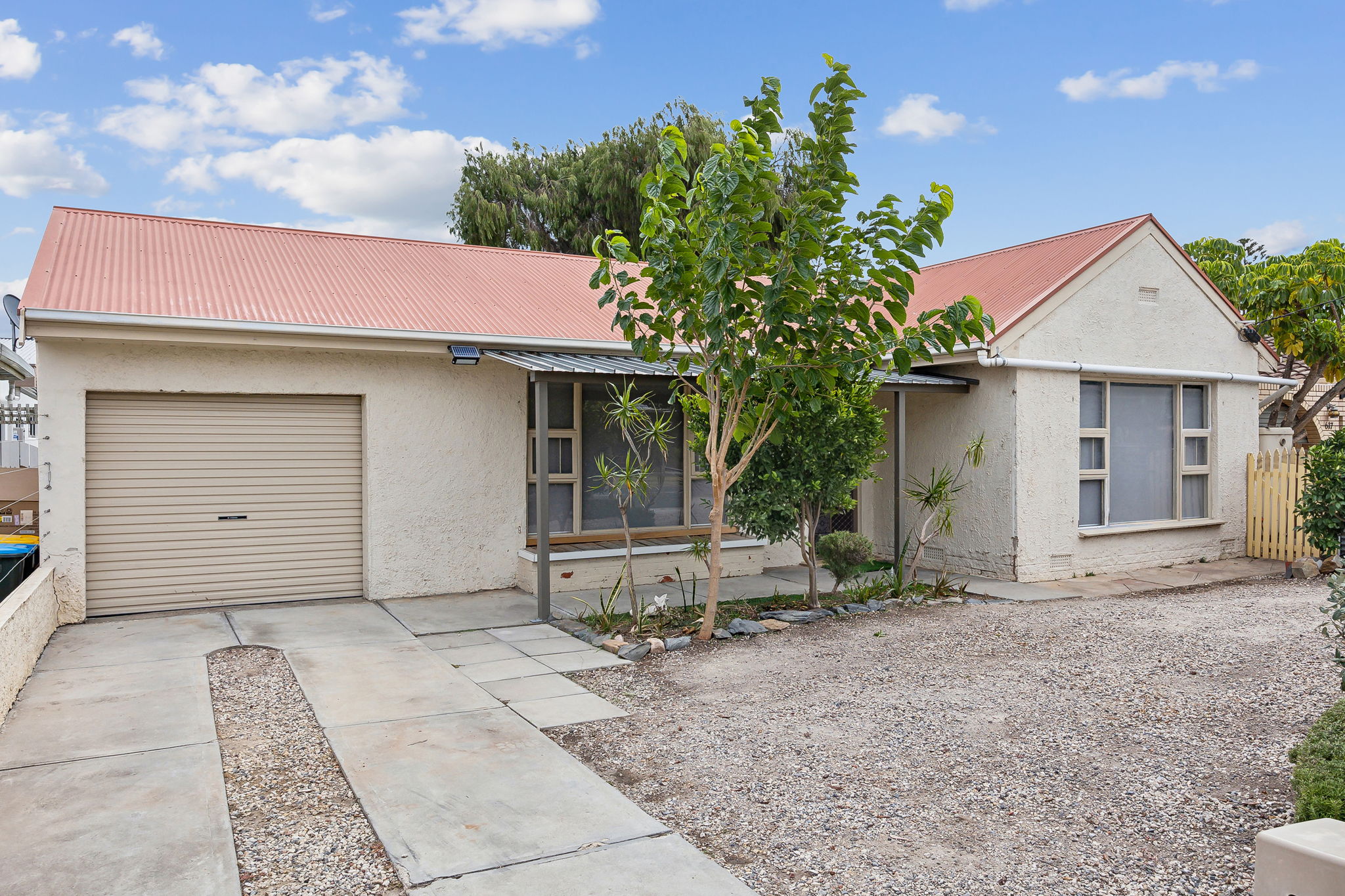 615 Military Road, Largs North