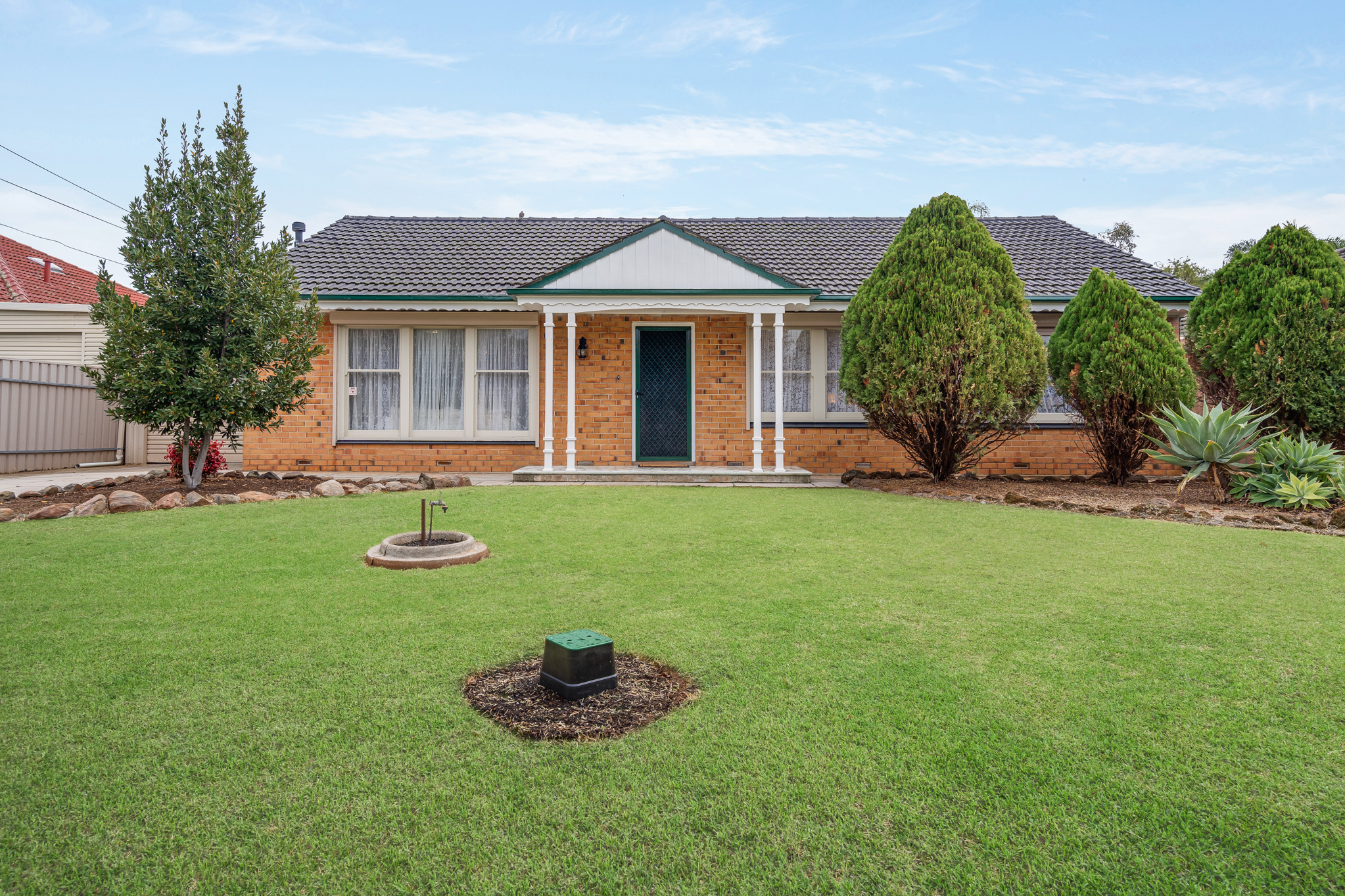 52 Botanic Grove, Campbelltown