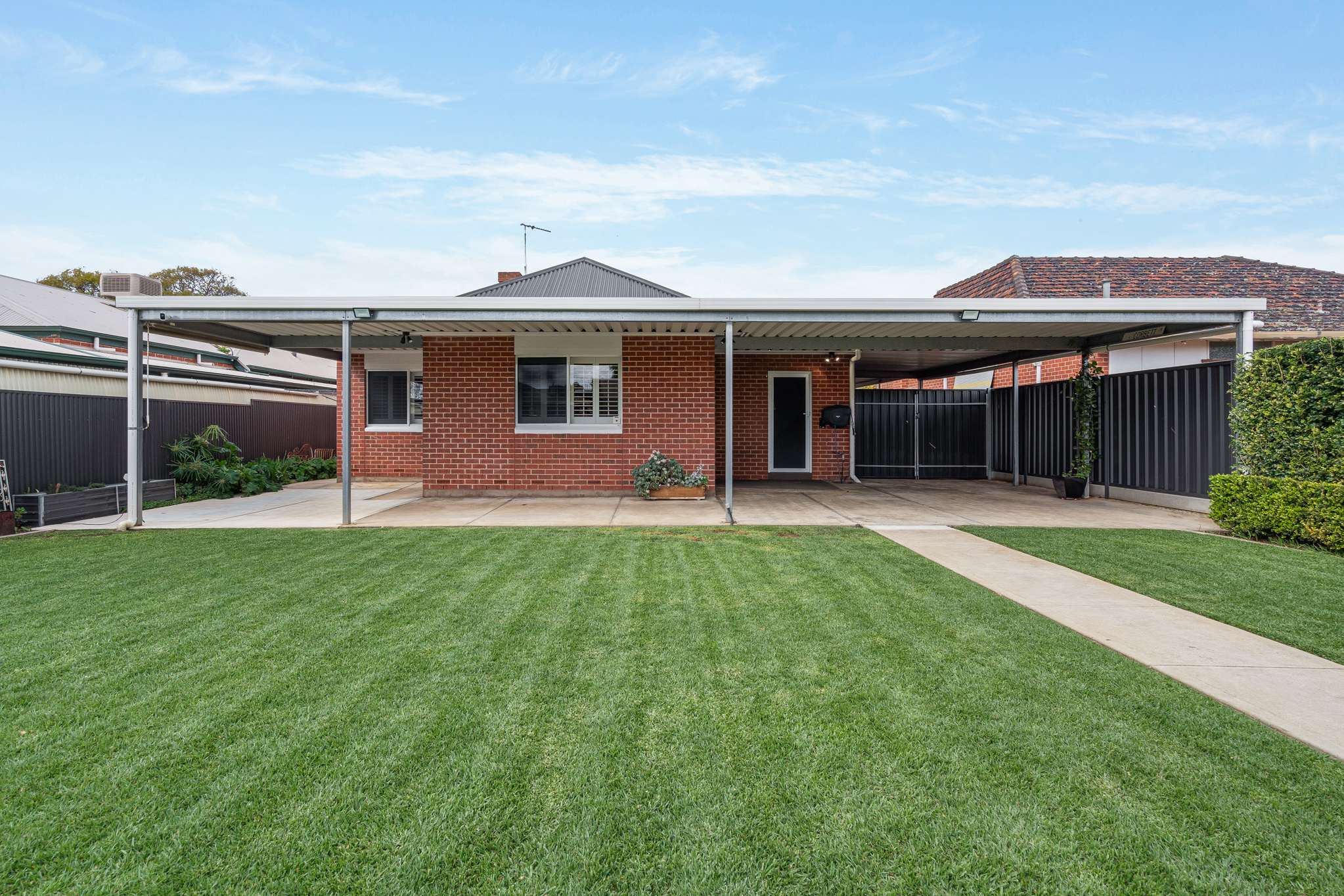 16 Struan Avenue, Prospect