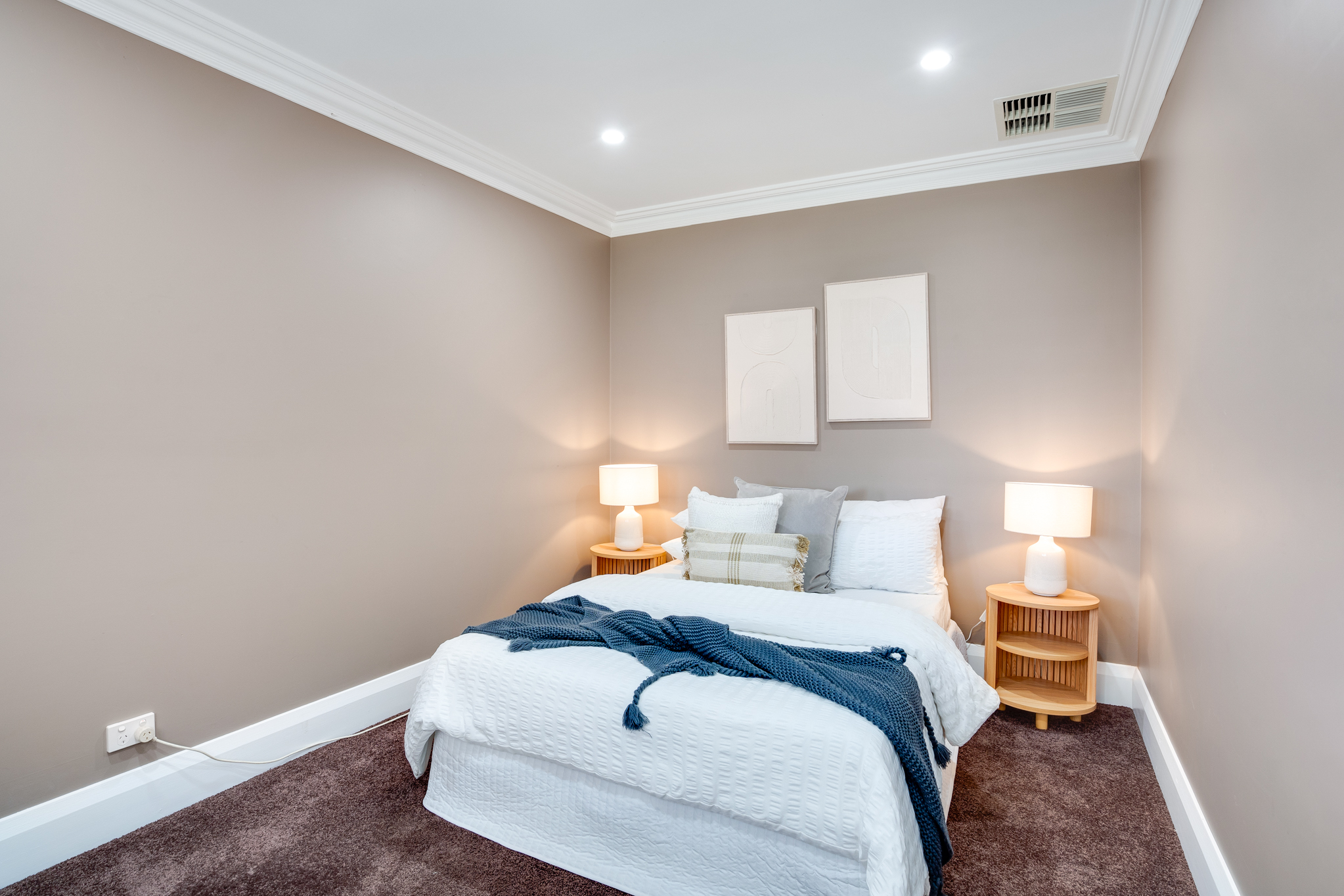 16 Struan Avenue, Prospect