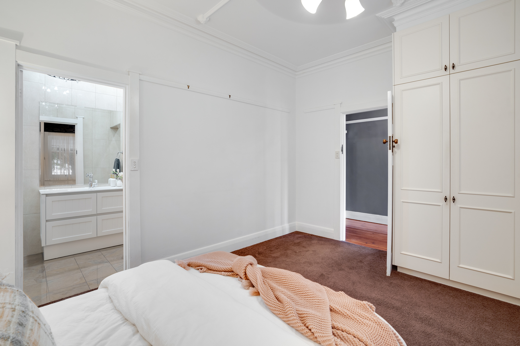 16 Struan Avenue, Prospect