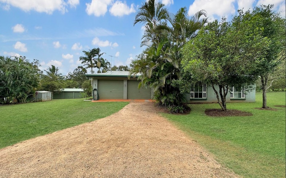 Farm For Sale - QLD - Tolga - 4882 - Updated Acreage Living in Rangeview 