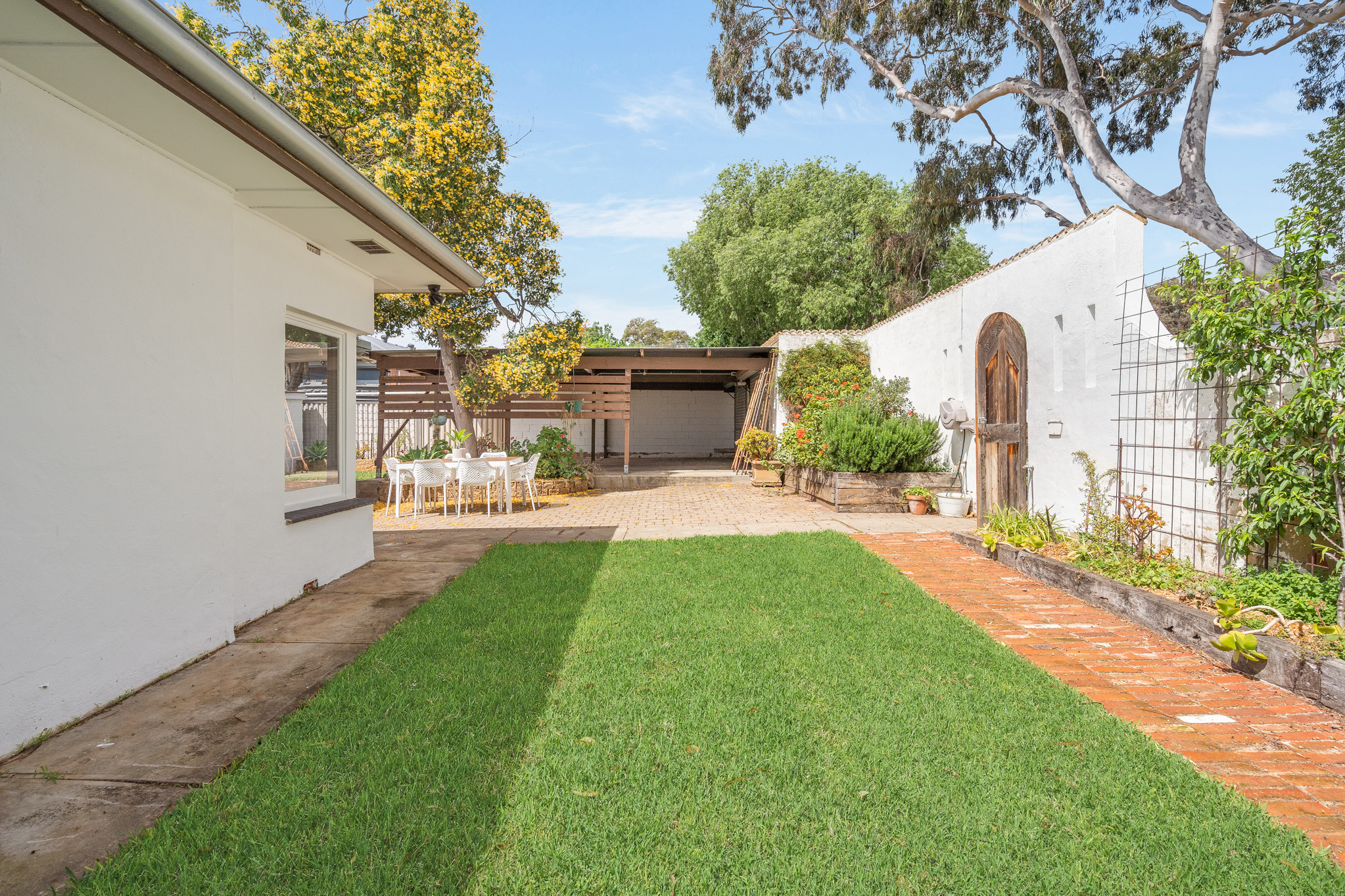 9A Kinross Avenue, Lower Mitcham