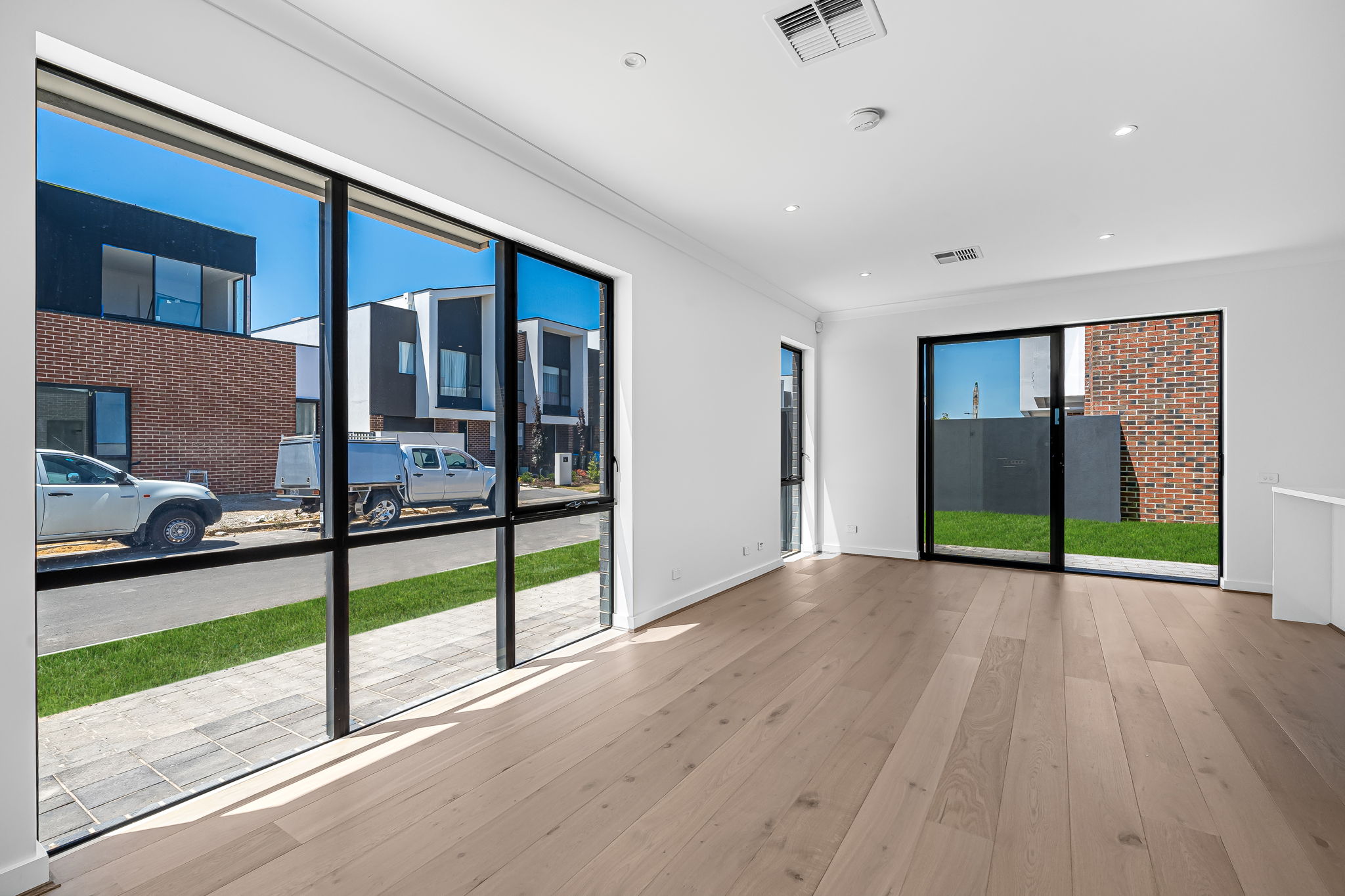 2 Marila Cove, New Port