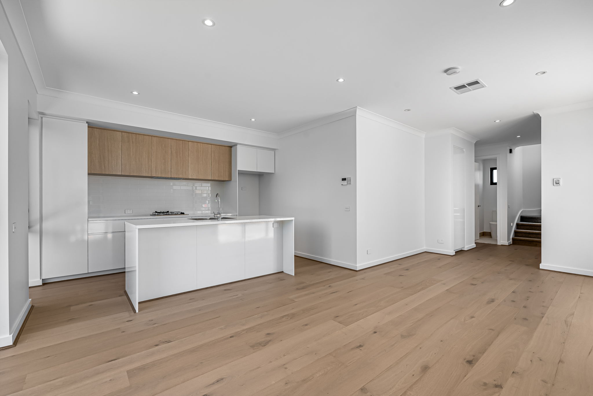 2 Marila Cove, New Port